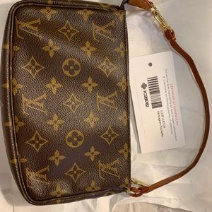 Louis Vuitton Pochette